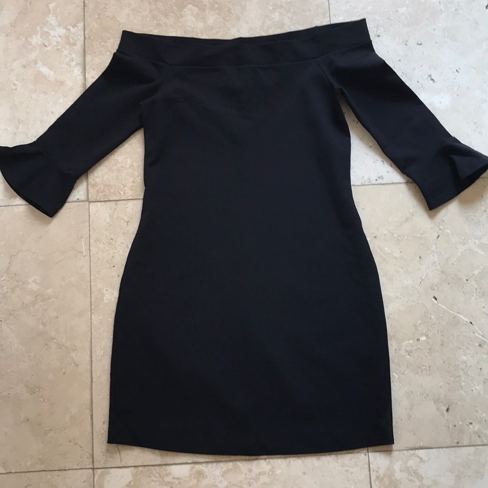 Ella Moss off the shoulder dress